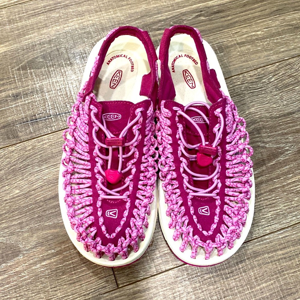 Keen Women’s Uneek Sandals